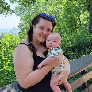 Meet your Posher, Kaitlynn